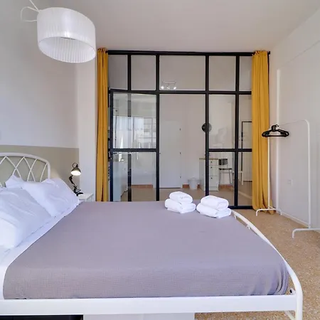 Athens.apartotel.1 *